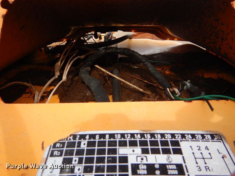 image for item DI2373 Ford tractor chassis