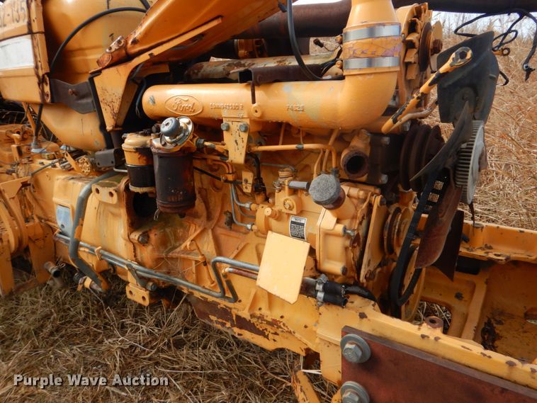 image for item DI2373 Ford tractor chassis