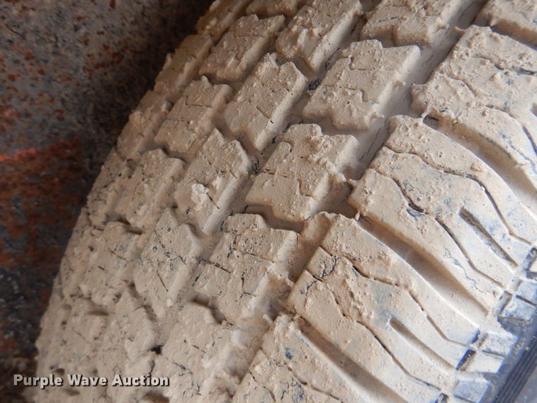 image for item DI2374 Dura Patcher 81DJ pothole patcher