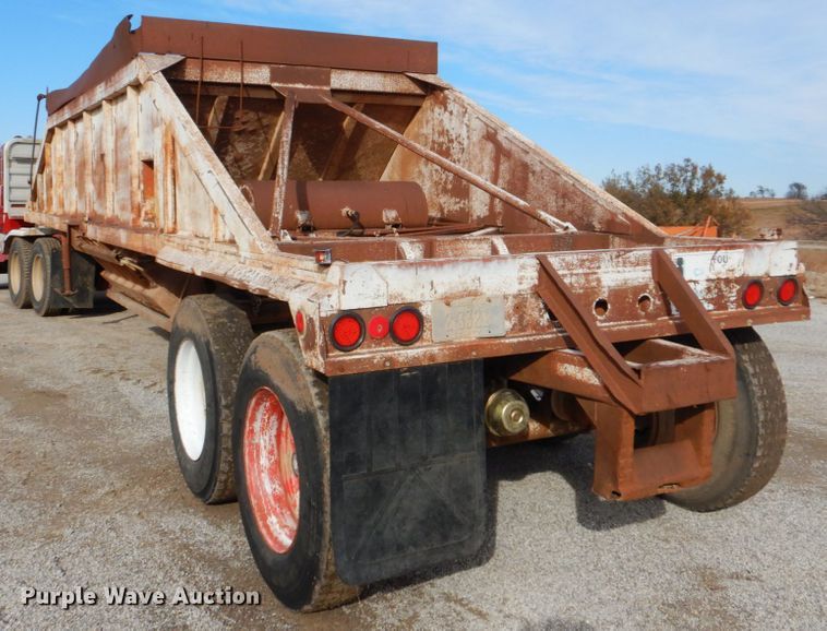 image for item DI2376 1980 Ranch Manufacturing Co bottom dump trailer