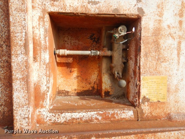 image for item DI2376 1980 Ranch Manufacturing Co bottom dump trailer