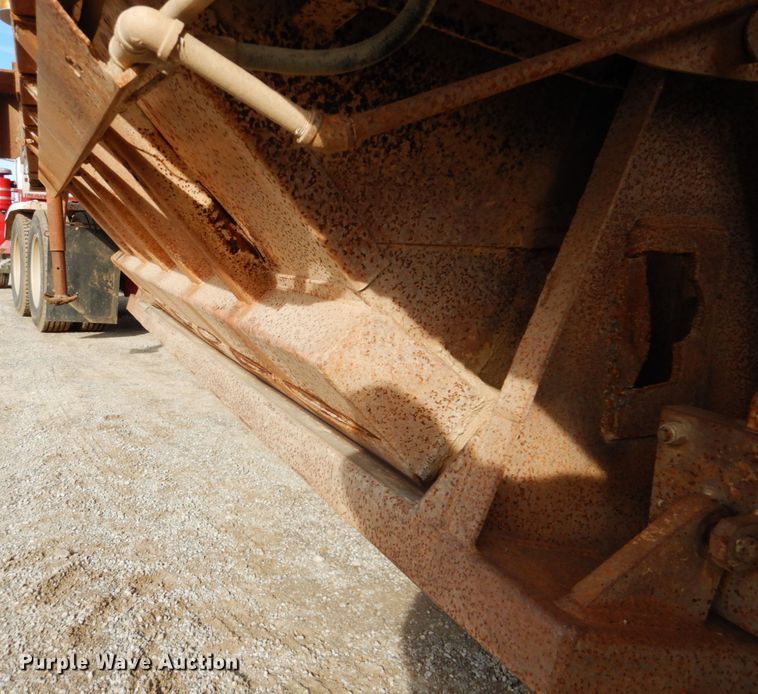 image for item DI2376 1980 Ranch Manufacturing Co bottom dump trailer