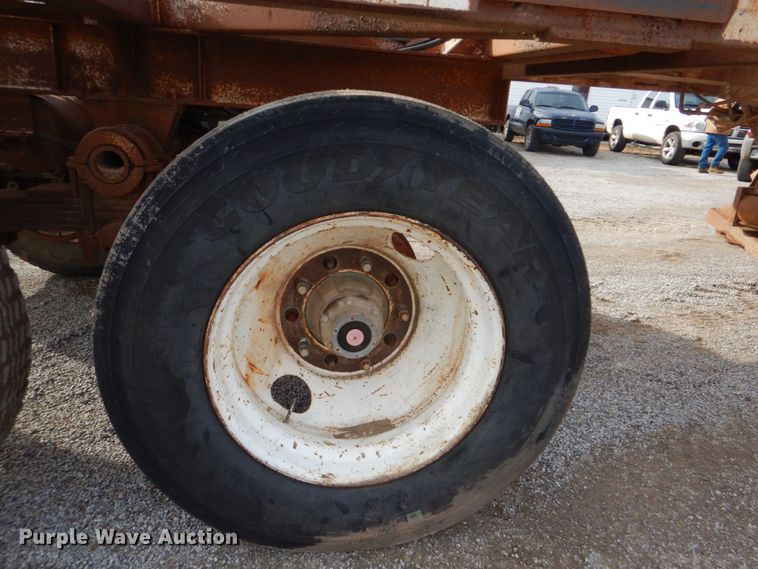 image for item DI2376 1980 Ranch Manufacturing Co bottom dump trailer