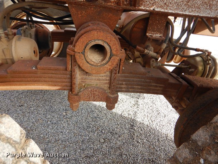 image for item DI2376 1980 Ranch Manufacturing Co bottom dump trailer