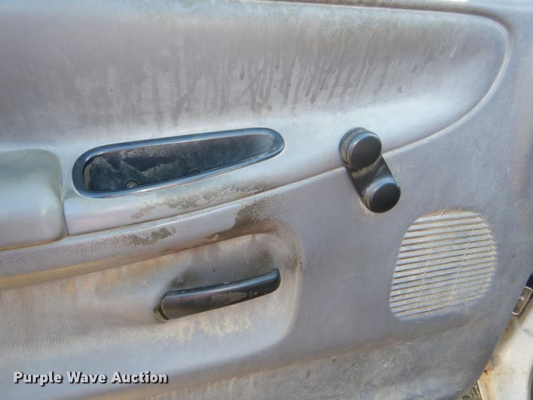 image for item DI2599 1996 Dodge Ram 1500 Club Cab pickup truck