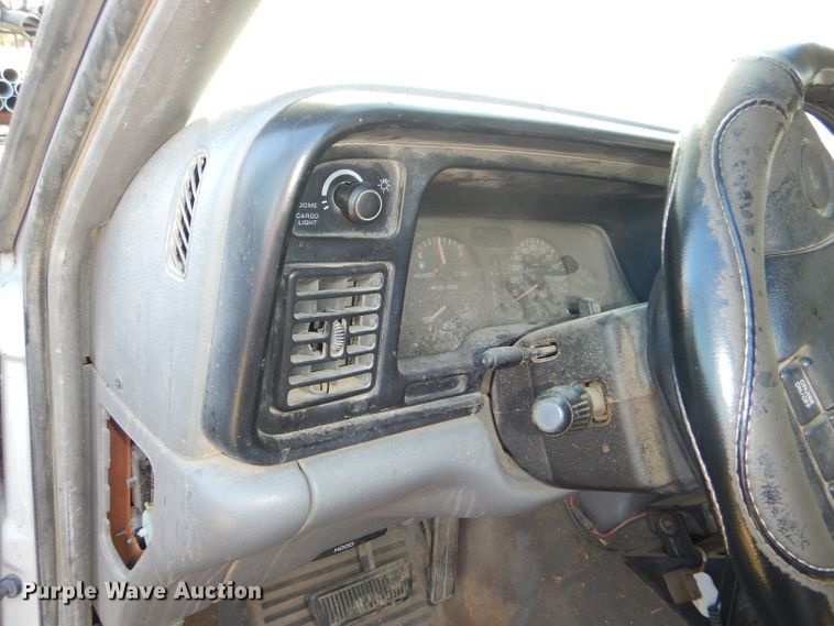 image for item DI2599 1996 Dodge Ram 1500 Club Cab pickup truck