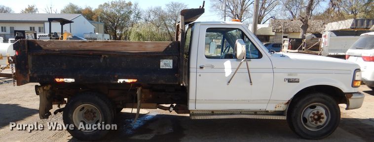 image for item DI2600 1997 Ford F350 XL dump bed pickup truck