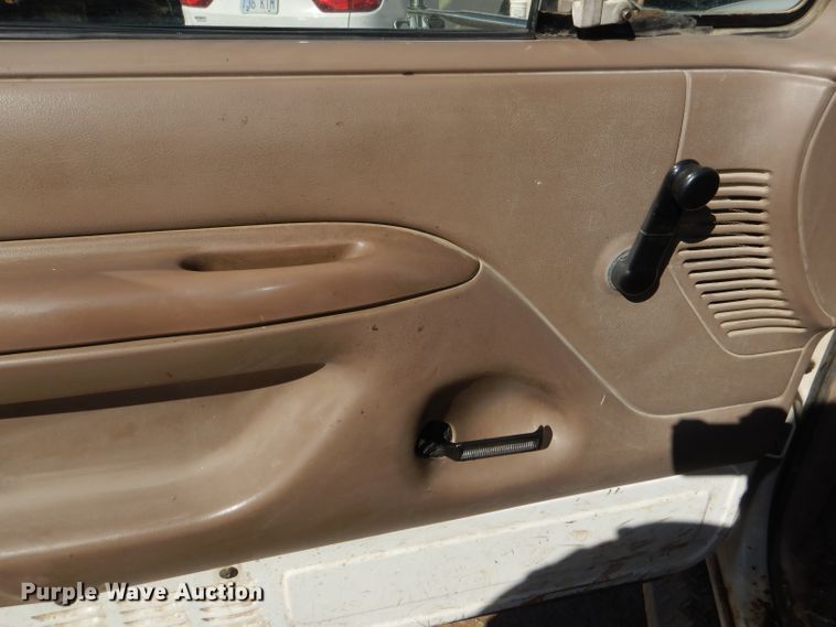 image for item DI2600 1997 Ford F350 XL dump bed pickup truck