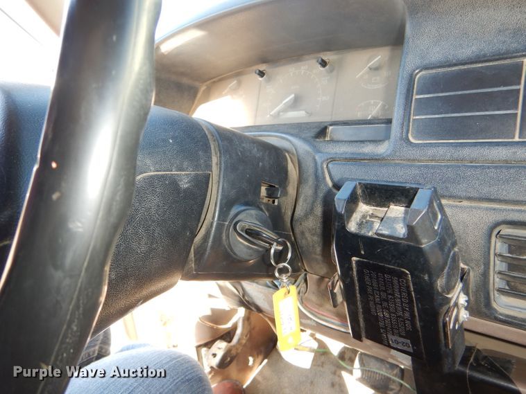 image for item DI2600 1997 Ford F350 XL dump bed pickup truck