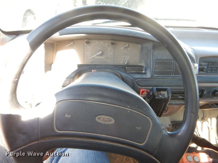 image for item DI2600 1997 Ford F350 XL dump bed pickup truck