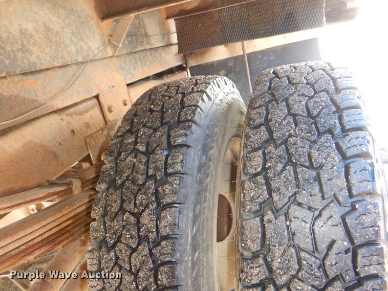 image for item DI2600 1997 Ford F350 XL dump bed pickup truck