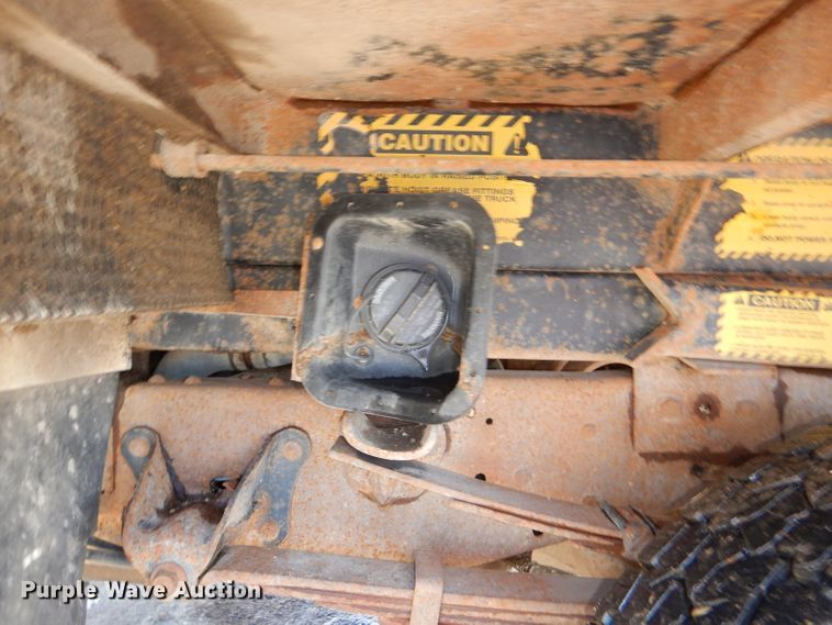 image for item DI2600 1997 Ford F350 XL dump bed pickup truck