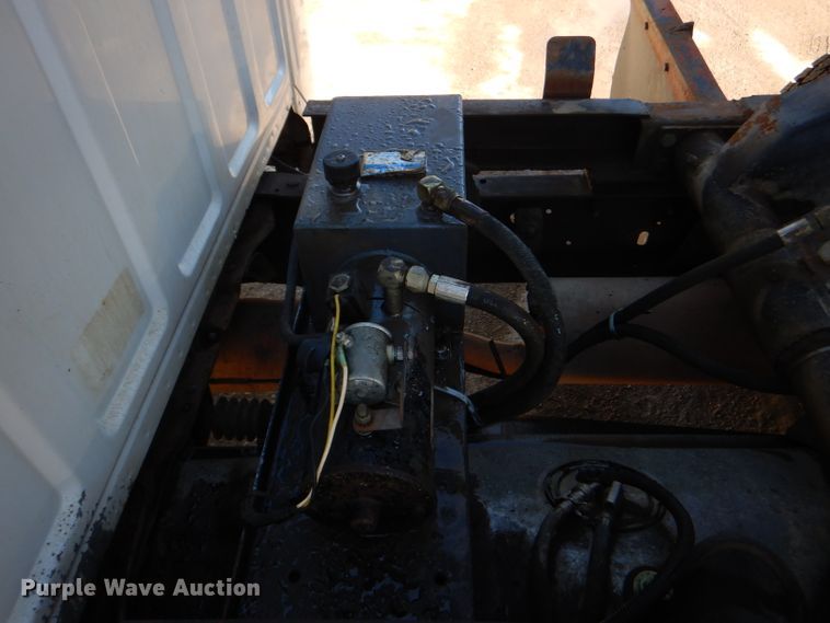 image for item DI2600 1997 Ford F350 XL dump bed pickup truck