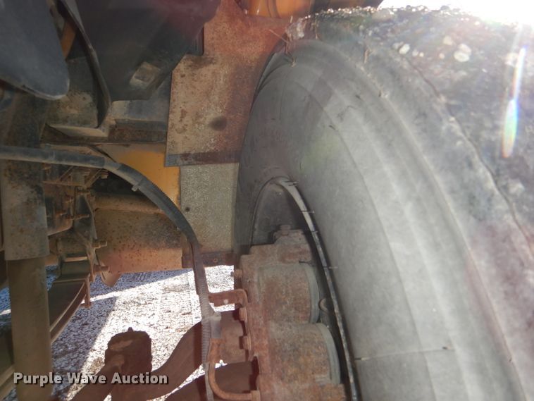 image for item DI2604 2000 Chevrolet Blue Bird school bus