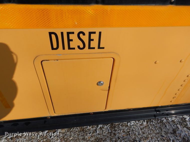 image for item DI2604 2000 Chevrolet Blue Bird school bus