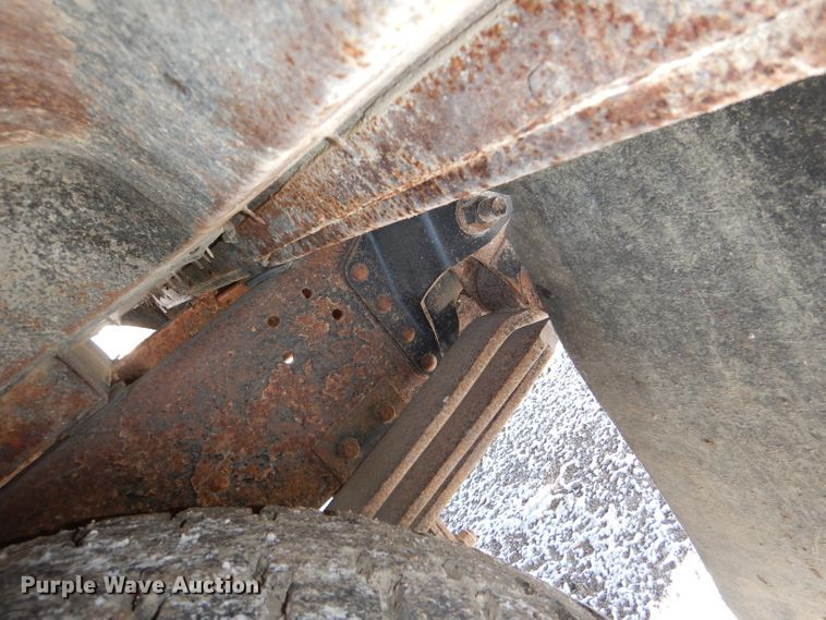 image for item DI2604 2000 Chevrolet Blue Bird school bus