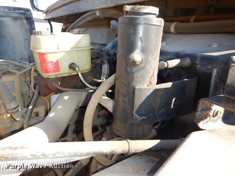 image for item DI2604 2000 Chevrolet Blue Bird school bus