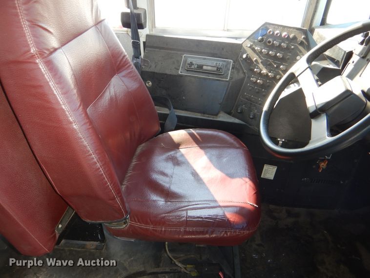 image for item DI2604 2000 Chevrolet Blue Bird school bus