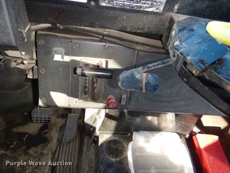 image for item DI2604 2000 Chevrolet Blue Bird school bus