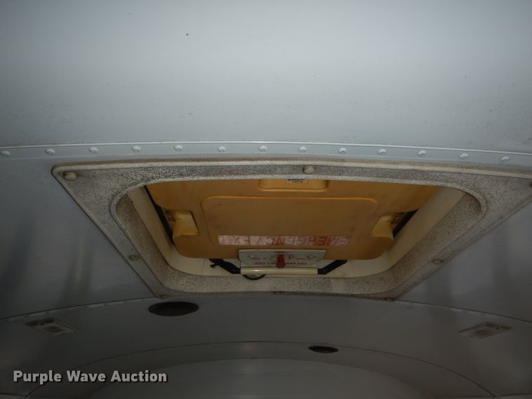 image for item DI2604 2000 Chevrolet Blue Bird school bus