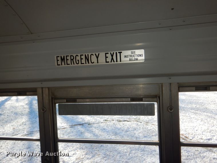 image for item DI2604 2000 Chevrolet Blue Bird school bus