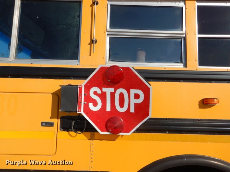 image for item DI2605 2004 International FE300 school bus