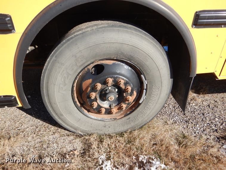 image for item DI2605 2004 International FE300 school bus