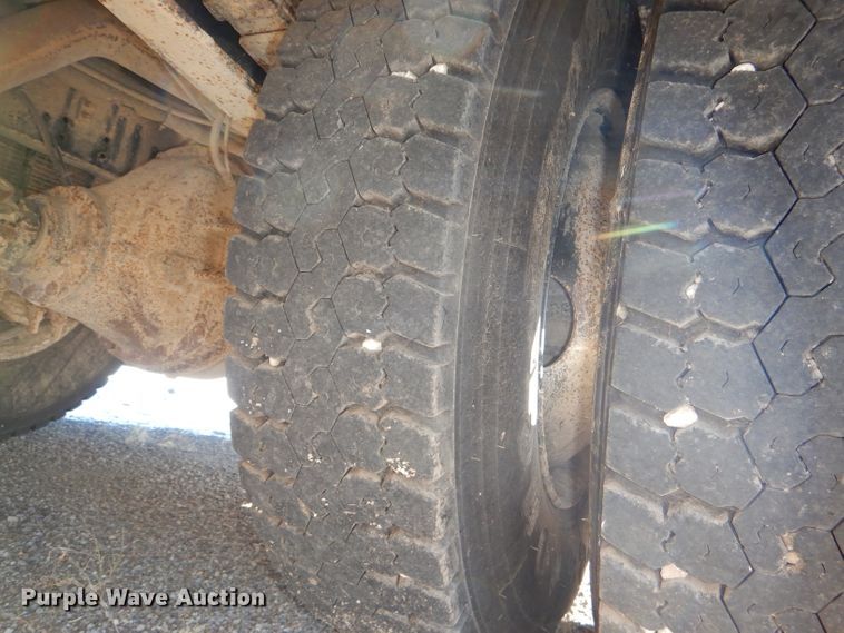 image for item DI2605 2004 International FE300 school bus