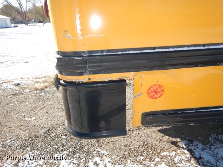 image for item DI2605 2004 International FE300 school bus