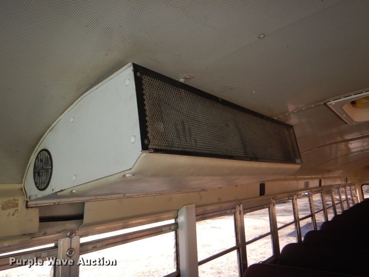 image for item DI2605 2004 International FE300 school bus