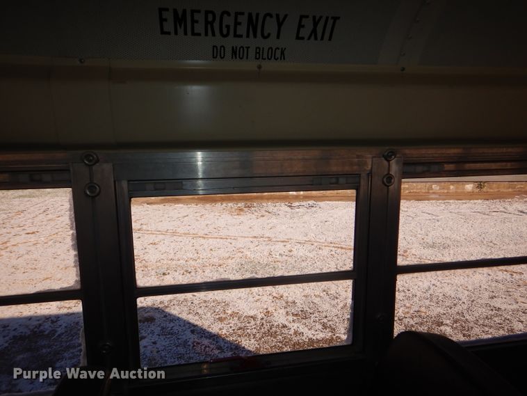 image for item DI2605 2004 International FE300 school bus