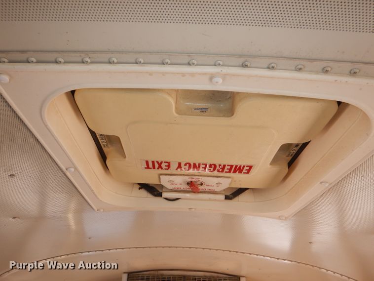 image for item DI2605 2004 International FE300 school bus