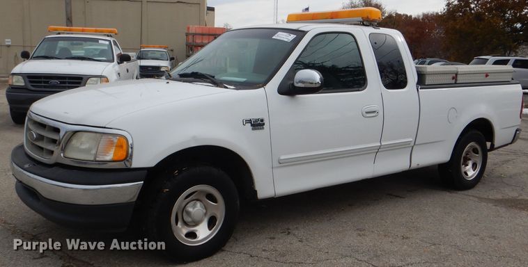 image for item DI2704 2001 Ford F150 XLT SuperCab pickup truck