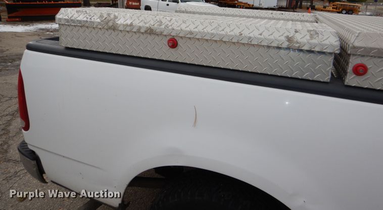 image for item DI2704 2001 Ford F150 XLT SuperCab pickup truck