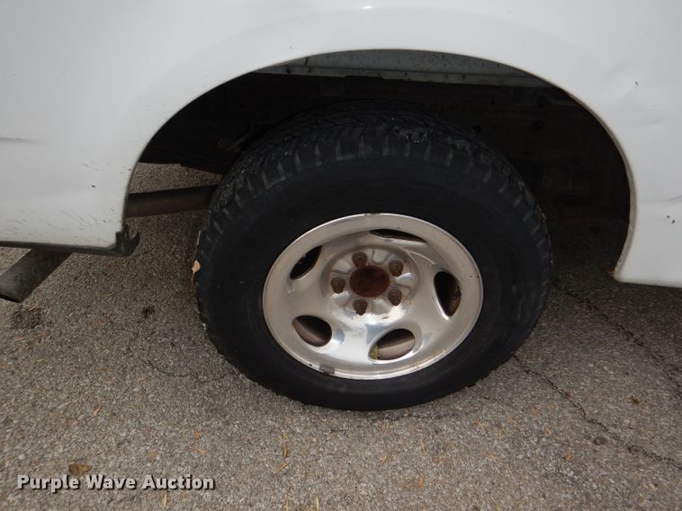 image for item DI2704 2001 Ford F150 XLT SuperCab pickup truck