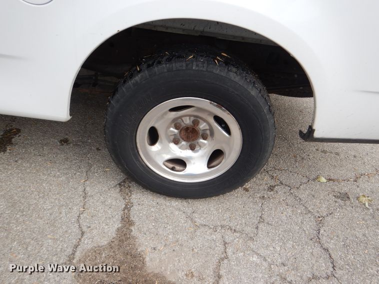 image for item DI2704 2001 Ford F150 XLT SuperCab pickup truck