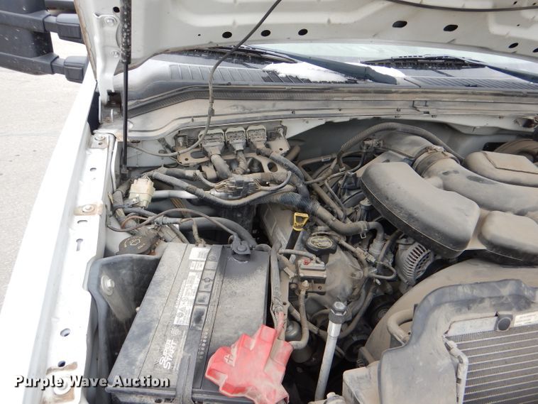 image for item DI2709 2008 Ford F250 Super Duty XL utility bed pickup truck