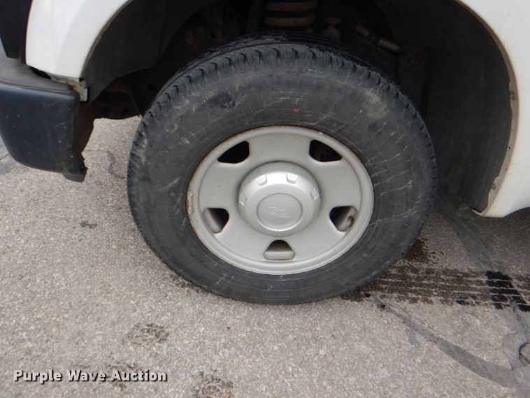 image for item DI2709 2008 Ford F250 Super Duty XL utility bed pickup truck