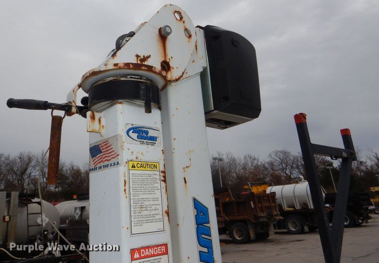 image for item DI2709 2008 Ford F250 Super Duty XL utility bed pickup truck