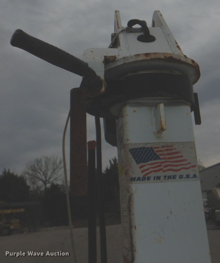 image for item DI2709 2008 Ford F250 Super Duty XL utility bed pickup truck