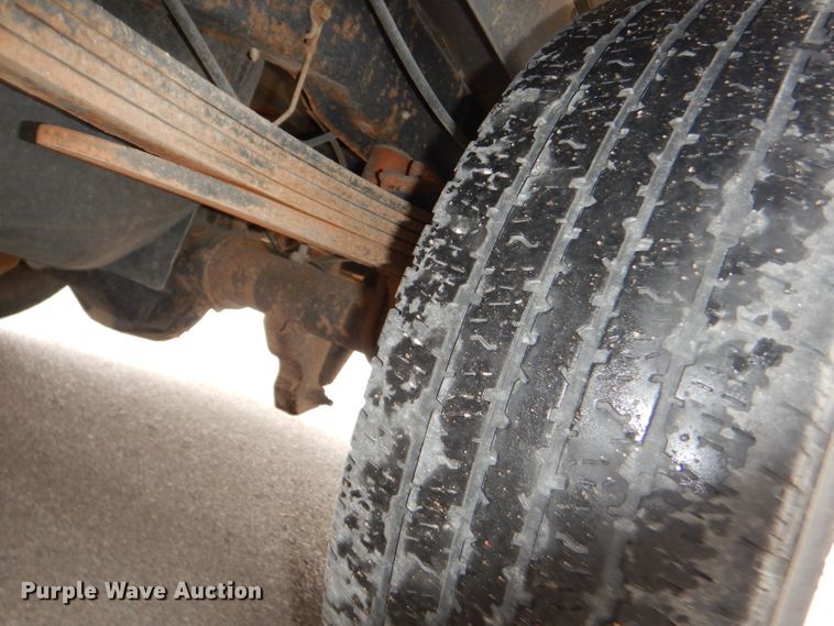 image for item DI2709 2008 Ford F250 Super Duty XL utility bed pickup truck