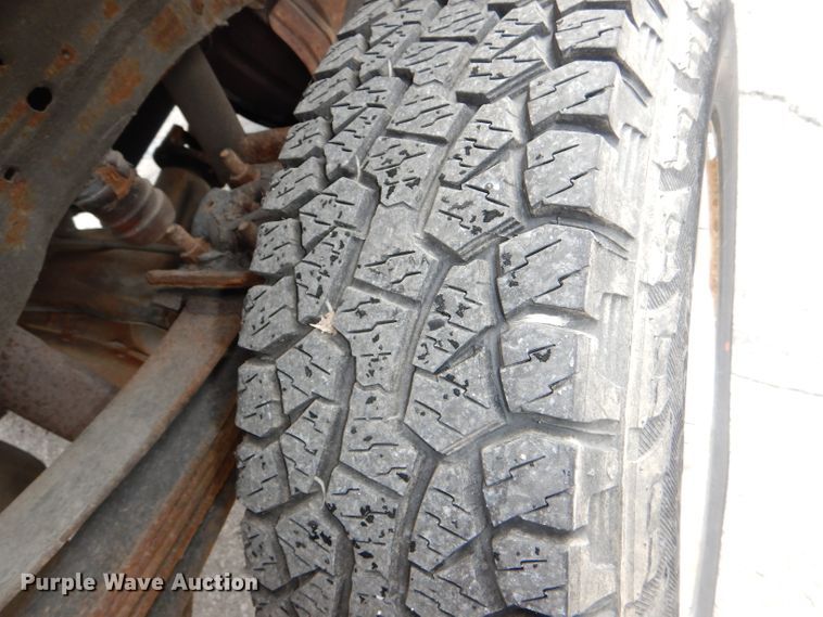 image for item DI2710 2007 Ford F250 Super Duty XL pickup truck