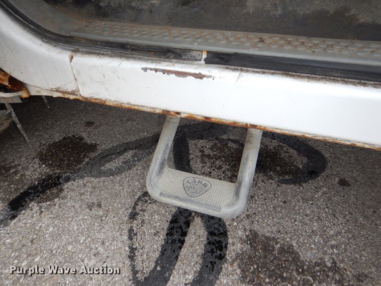 image for item DI2710 2007 Ford F250 Super Duty XL pickup truck