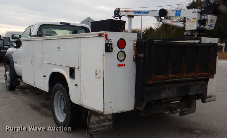image for item DI2717 2006 Ford F550 Super Duty XL utility truck with crane