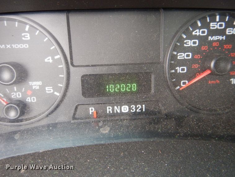 image for item DI2717 2006 Ford F550 Super Duty XL utility truck with crane