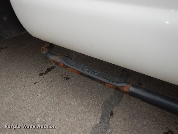 image for item DI2717 2006 Ford F550 Super Duty XL utility truck with crane