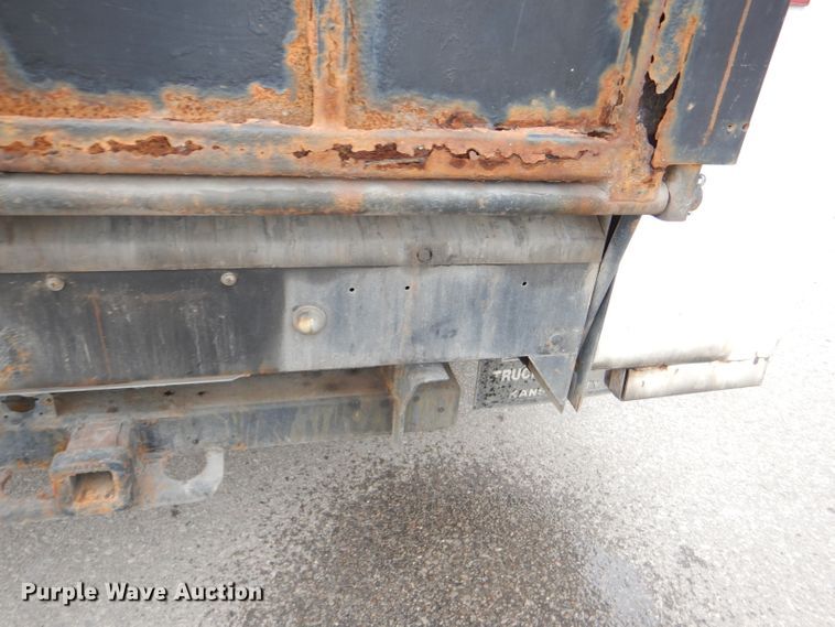 image for item DI2717 2006 Ford F550 Super Duty XL utility truck with crane