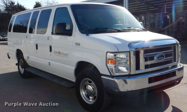 image for item DI2721 2008 Ford E350 Super Duty XLT van