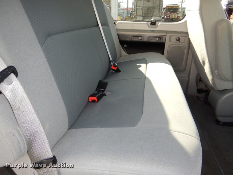 image for item DI2721 2008 Ford E350 Super Duty XLT van