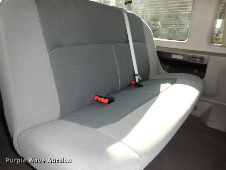 image for item DI2721 2008 Ford E350 Super Duty XLT van